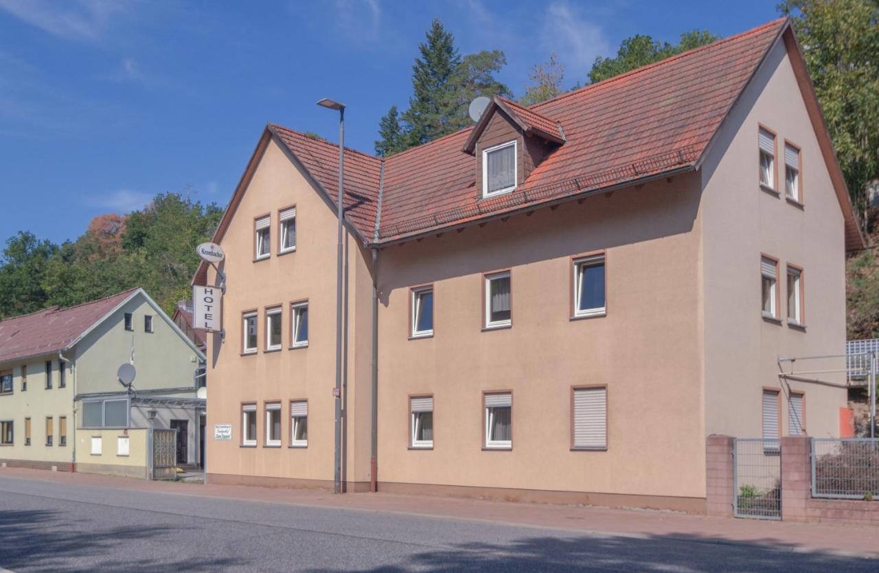 Motel Zum Taunus Ziegenberg Exterior foto